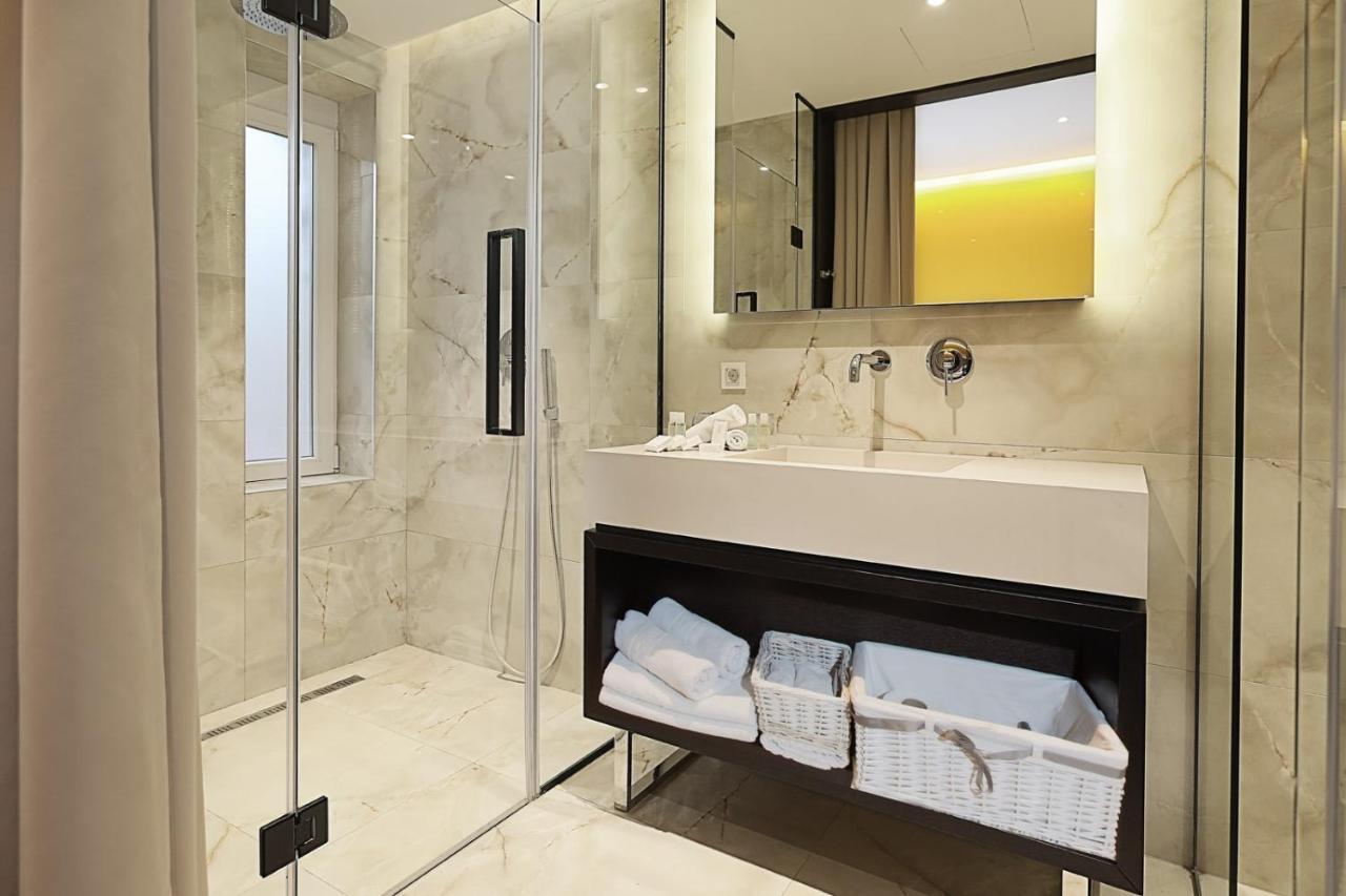 Maccani Black Luxury Suites Belgrade Exterior photo