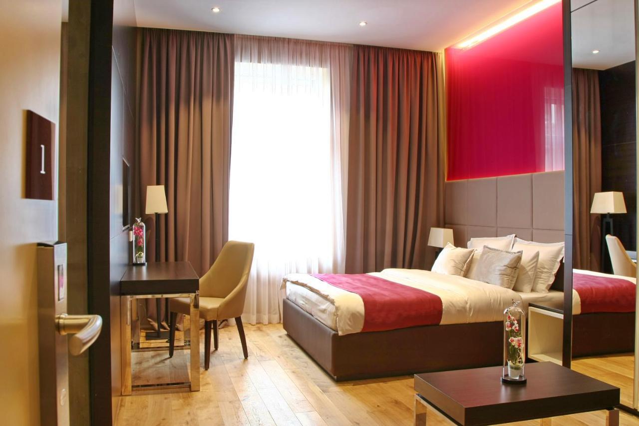 Maccani Black Luxury Suites Belgrade Exterior photo