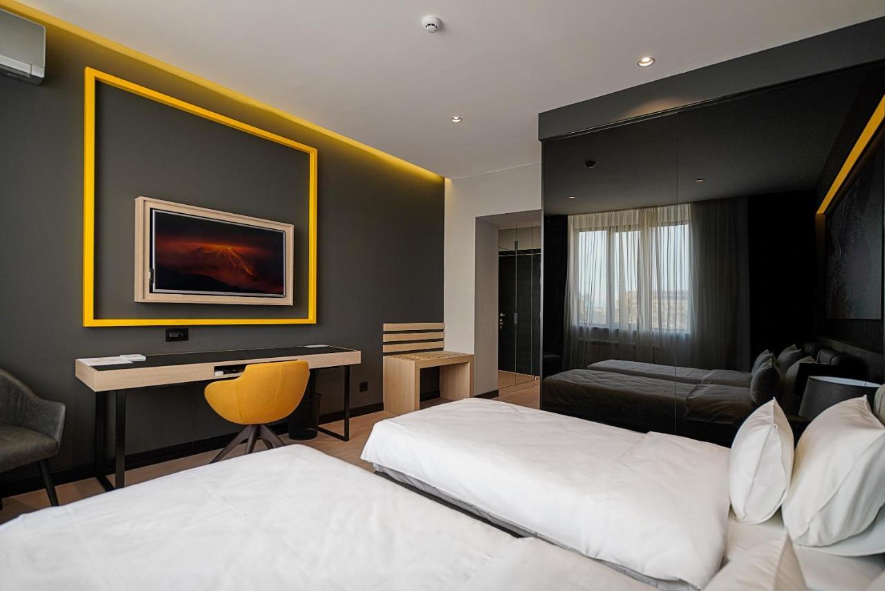 Maccani Black Luxury Suites Belgrade Exterior photo